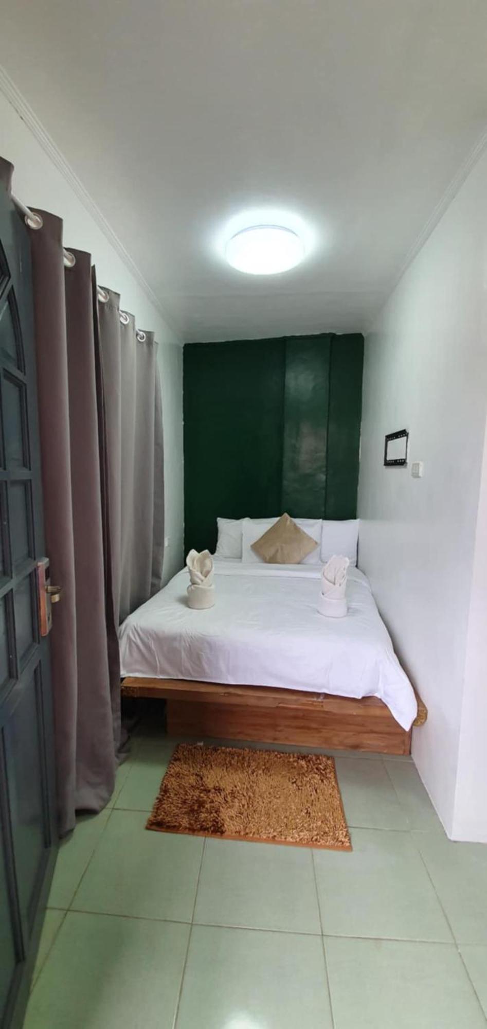 Aj Tourist Inn โกรอน ภายนอก รูปภาพ