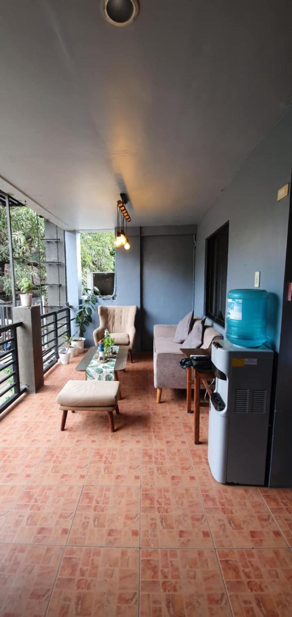 Aj Tourist Inn โกรอน ภายนอก รูปภาพ