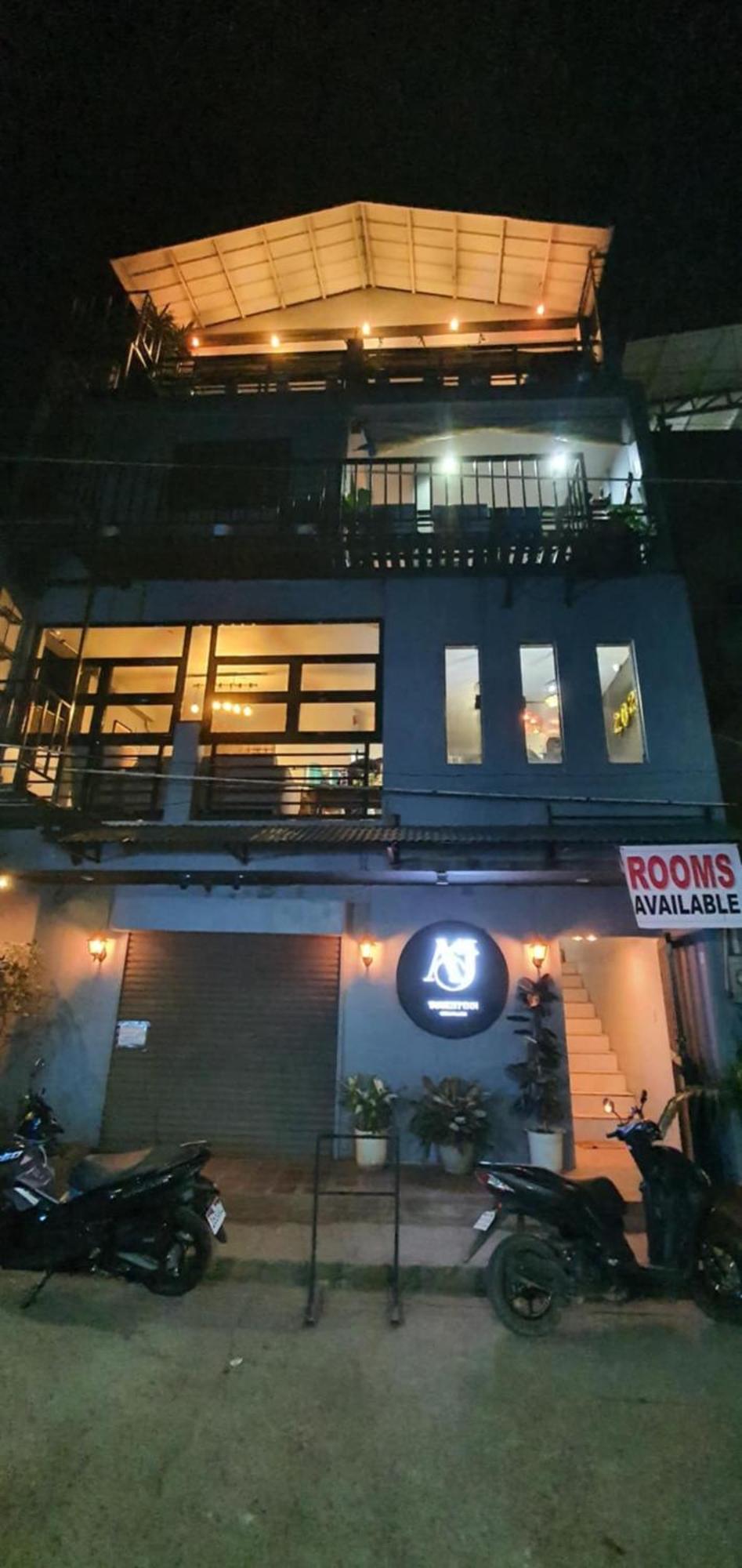 Aj Tourist Inn โกรอน ภายนอก รูปภาพ