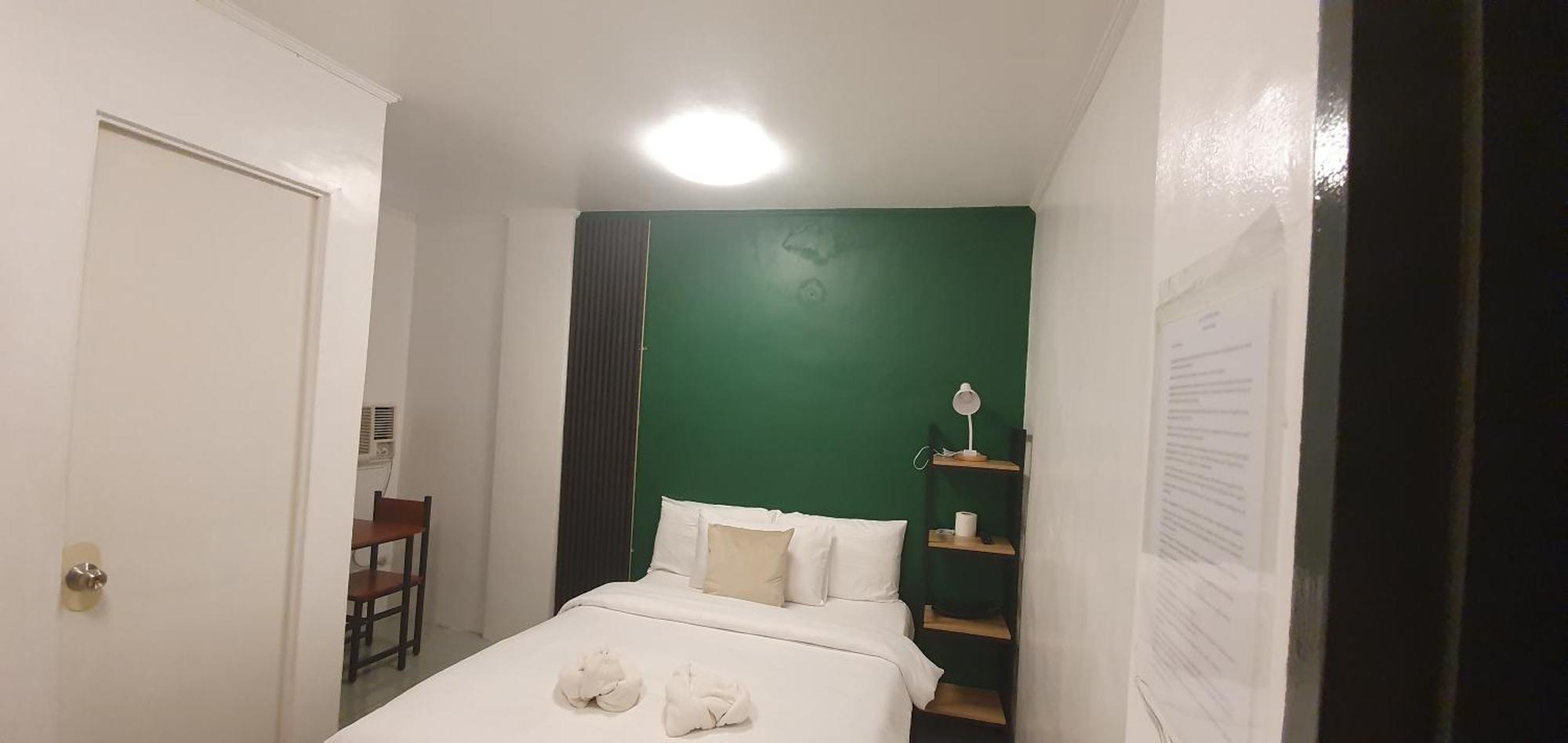 Aj Tourist Inn โกรอน ภายนอก รูปภาพ